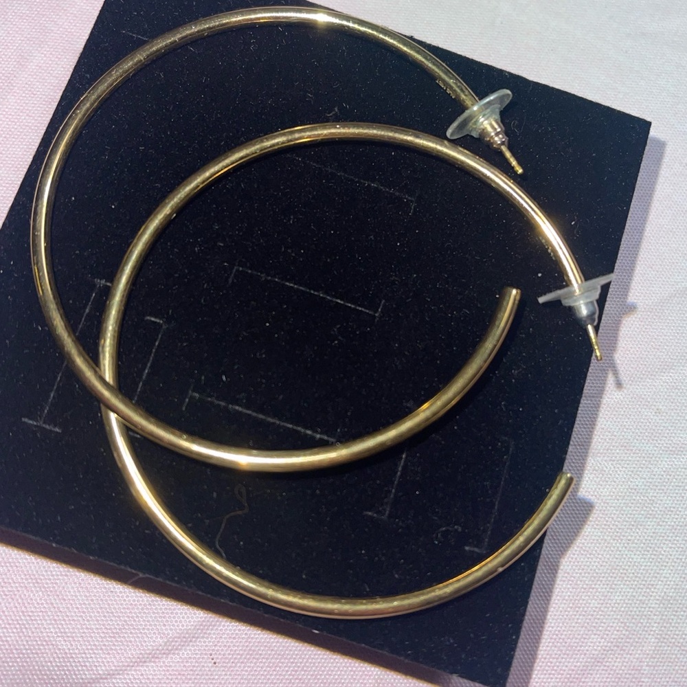 Pandora Classic Gold Hoop Earrings